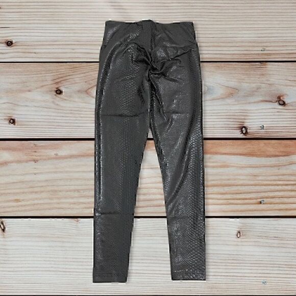 White Birch Snakeskin Print Black Leggings - Picture 2 of 8